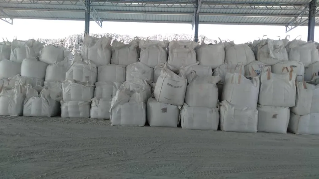 Wholesale Custom Eco Friendly Non Clumping High Purity 99.5 White Silica Sand With Low Iron