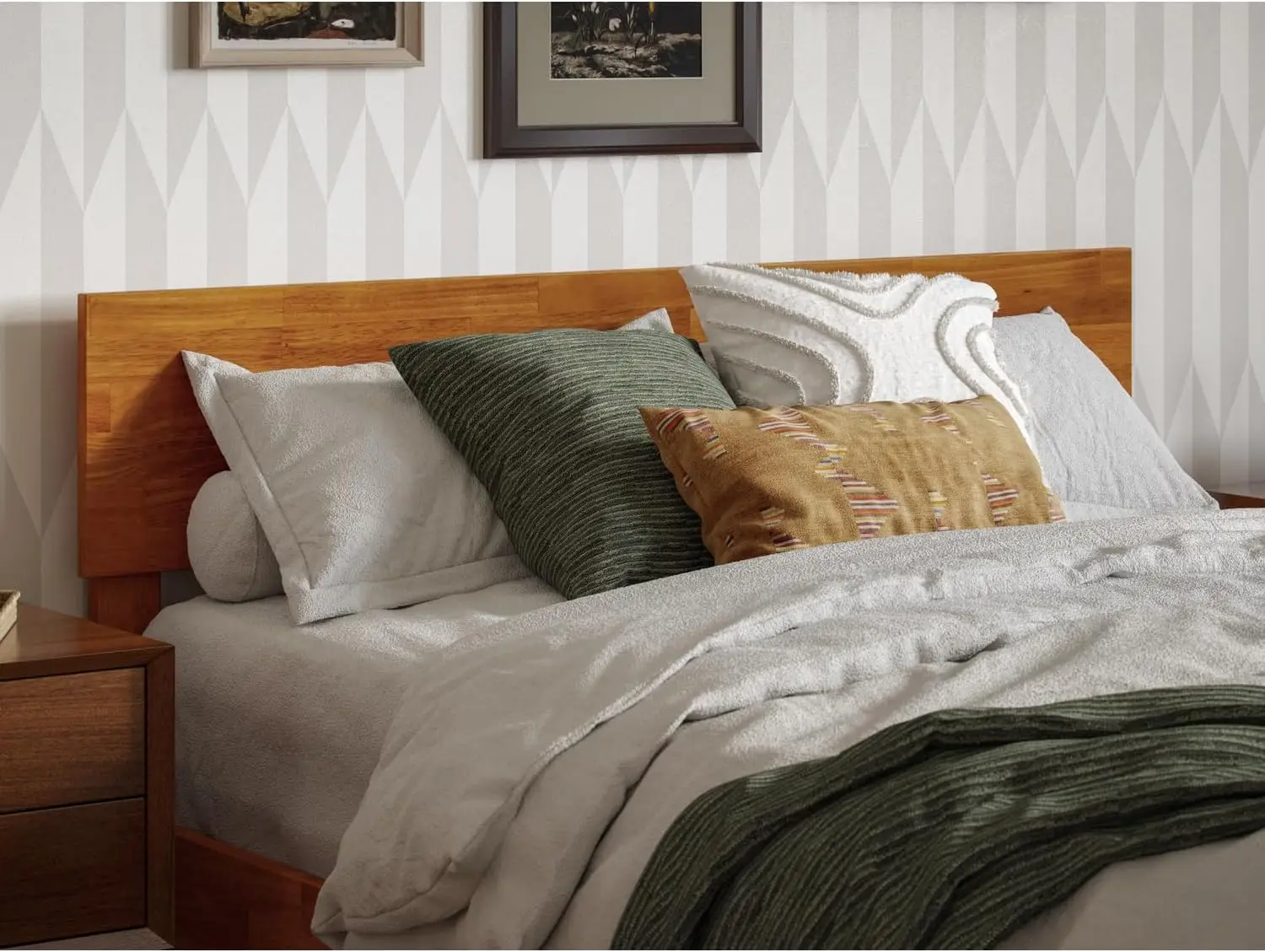 Solid Wood Modern Low Profile Platform Bed in Light Toffee Traditional Design Style