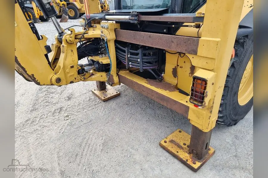 Genuine Used Cat Backhoe Loader Available For Sale / Cat Backhoe Loader