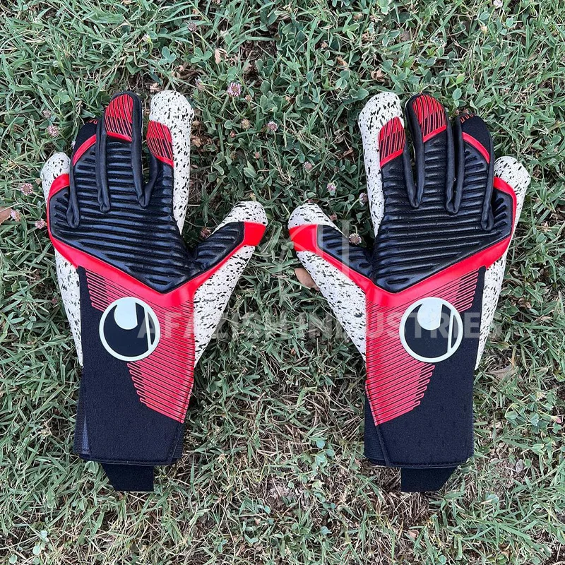 Soccer Goalkeeper Gloves Riptab Strap For Fastening Around The Wrist