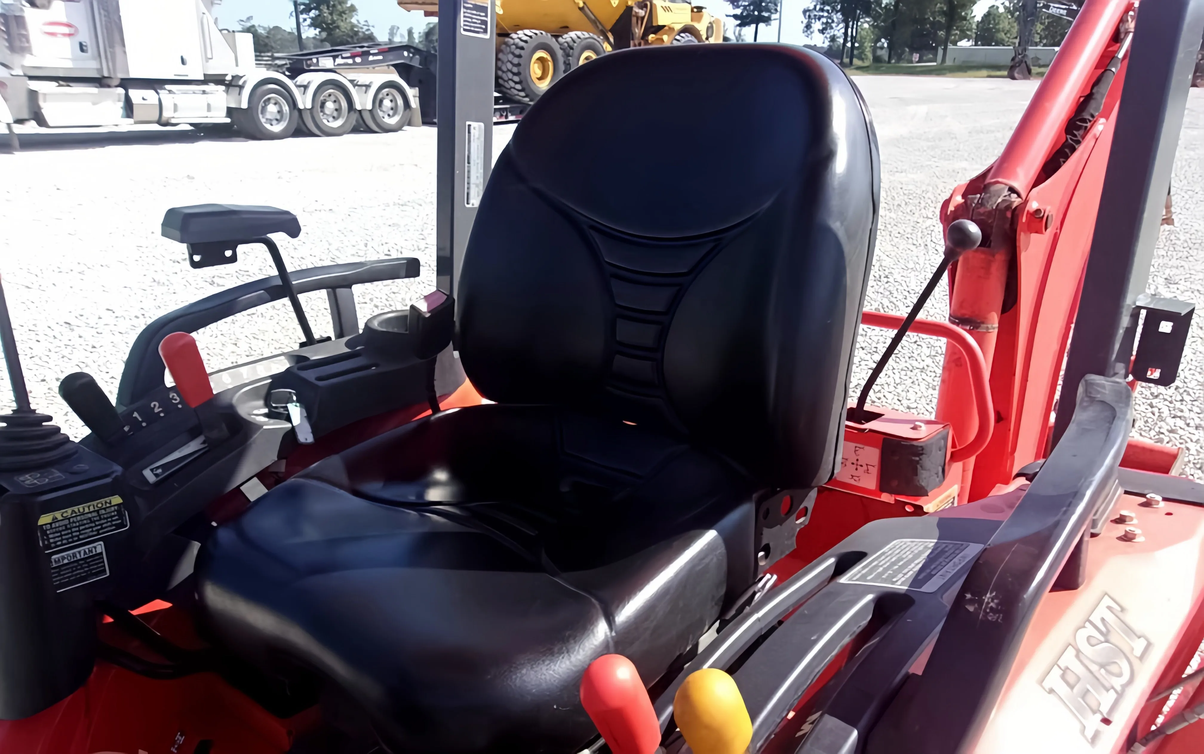 Lightly Used Kubota B26 Backhoe Loader In Great Condition Low Hours Usage Ready To Ship Without