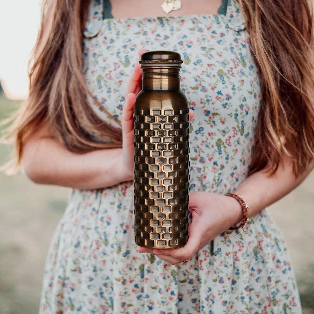 Best Quality Pure Copper 1000ml Leakproof Lid Vacuum Insulated Water Bottle Tumbler Set Hammered Ayurvedic Eco-Friendly Handmade_voghion.com
