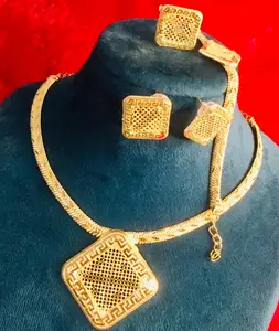 Indian Manufacturer's Collection 24K Gold Plated Vintage Imitation Jewelry Set Copper Earrings Classic Daily Life