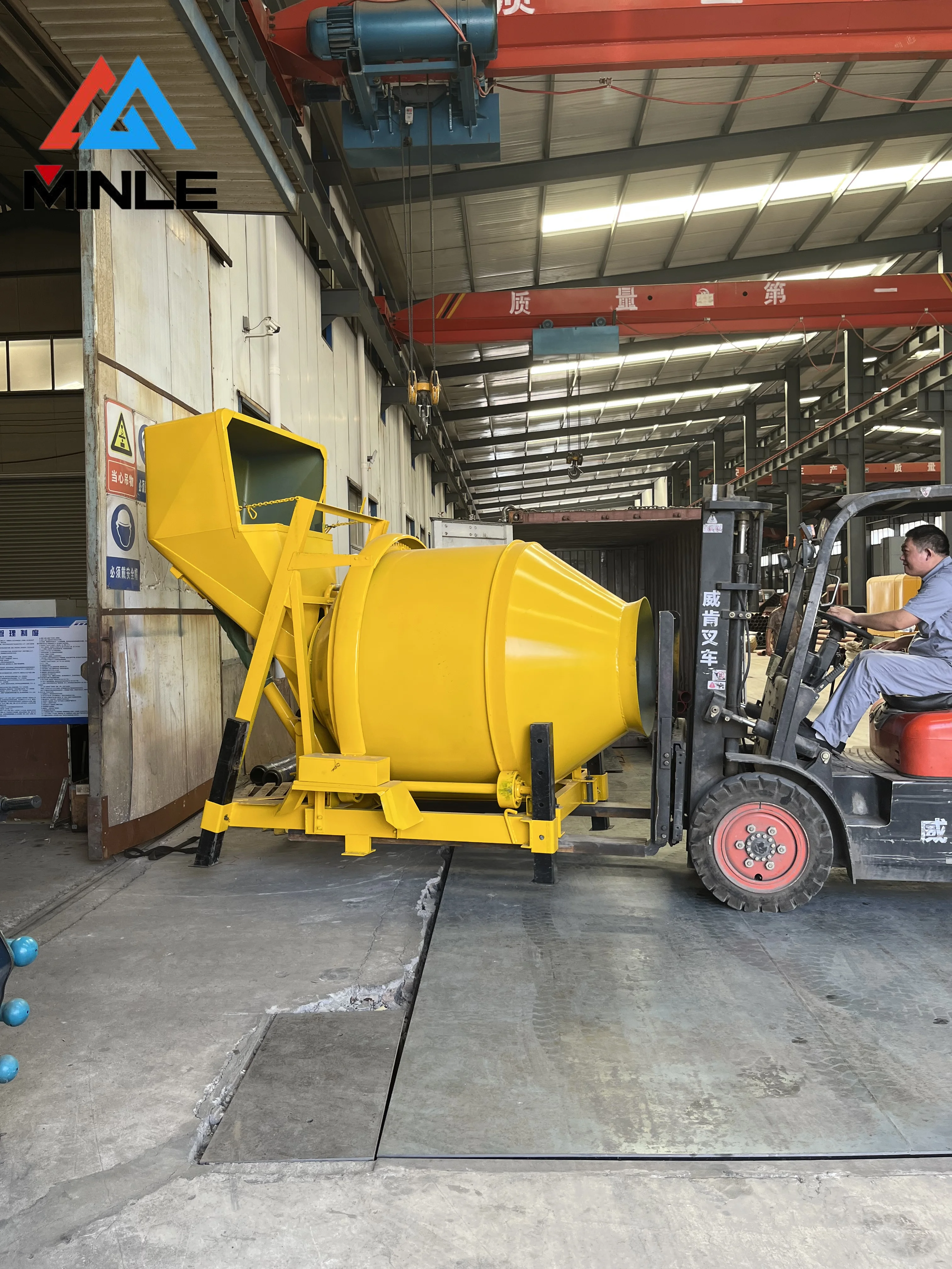 Concrete Mixer Diesel Concrete Mixer 18M3 Concrete Mixing Equipment Construction Equipment Cement Mixer