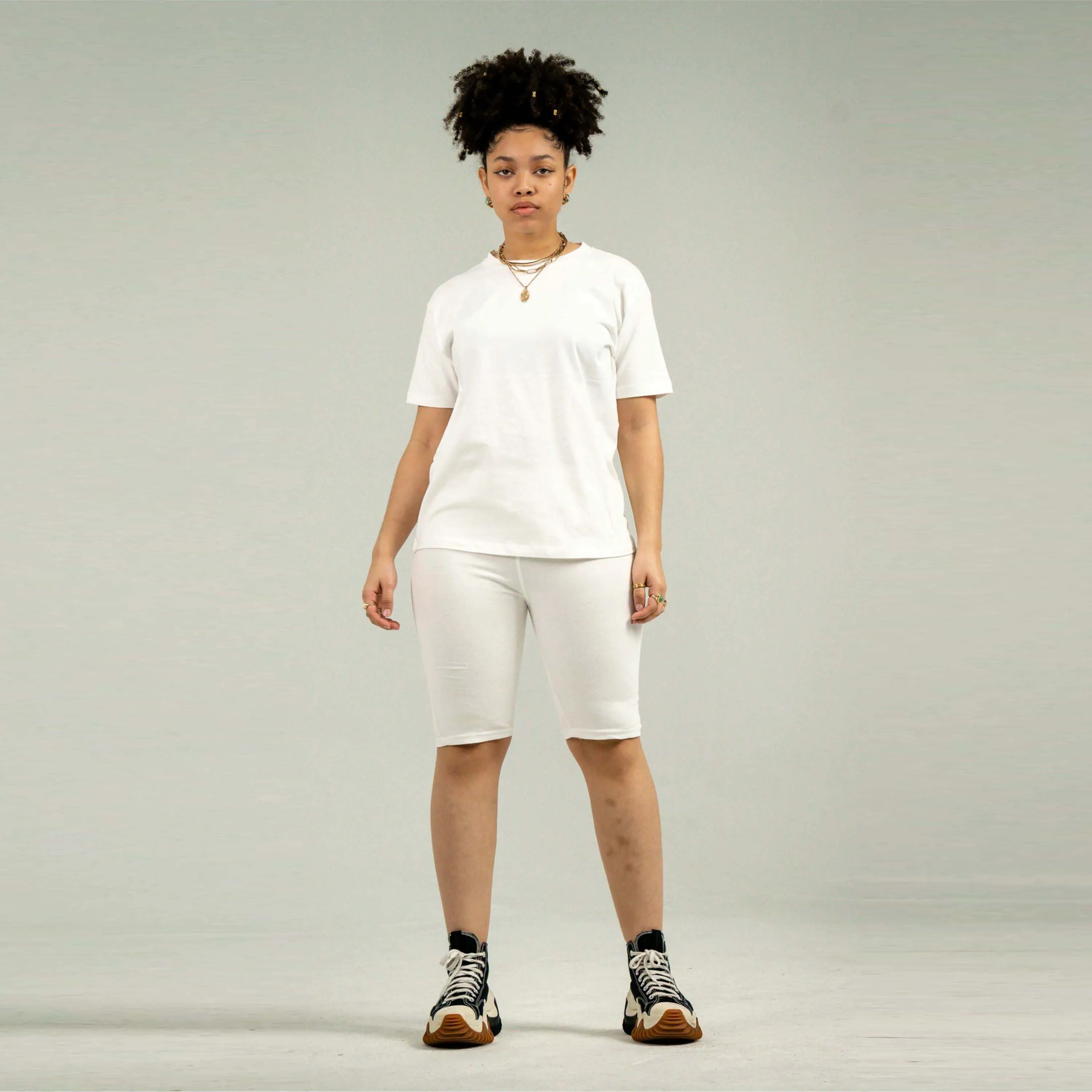 Conjunto de pantalones cortos y camiseta de motociclista para