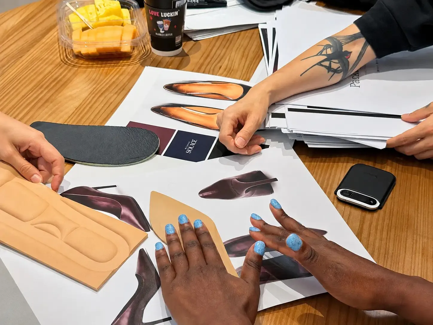 XINZIRAIN design direction review and footwear product development collaboration