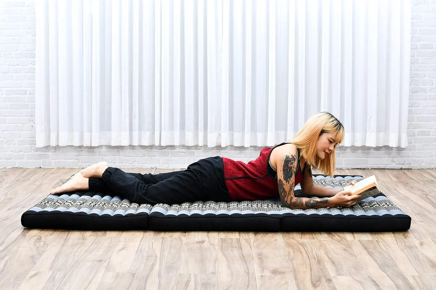 Trifold Mattress Comfortable Thai Massage Pad Foldable Relaxation Floor Mattress with Eco-Friendly Kapok