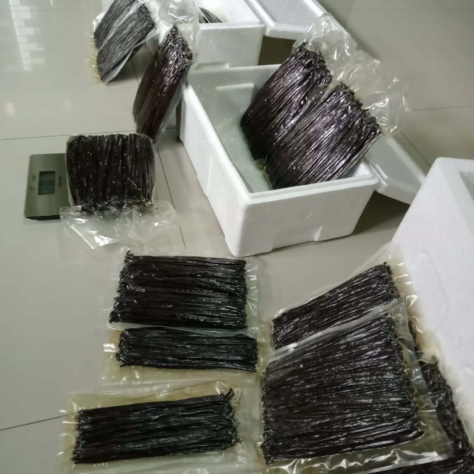 Vanilla Beans Grade Premium Gourmet Vacuum Packing Planifolia Origin