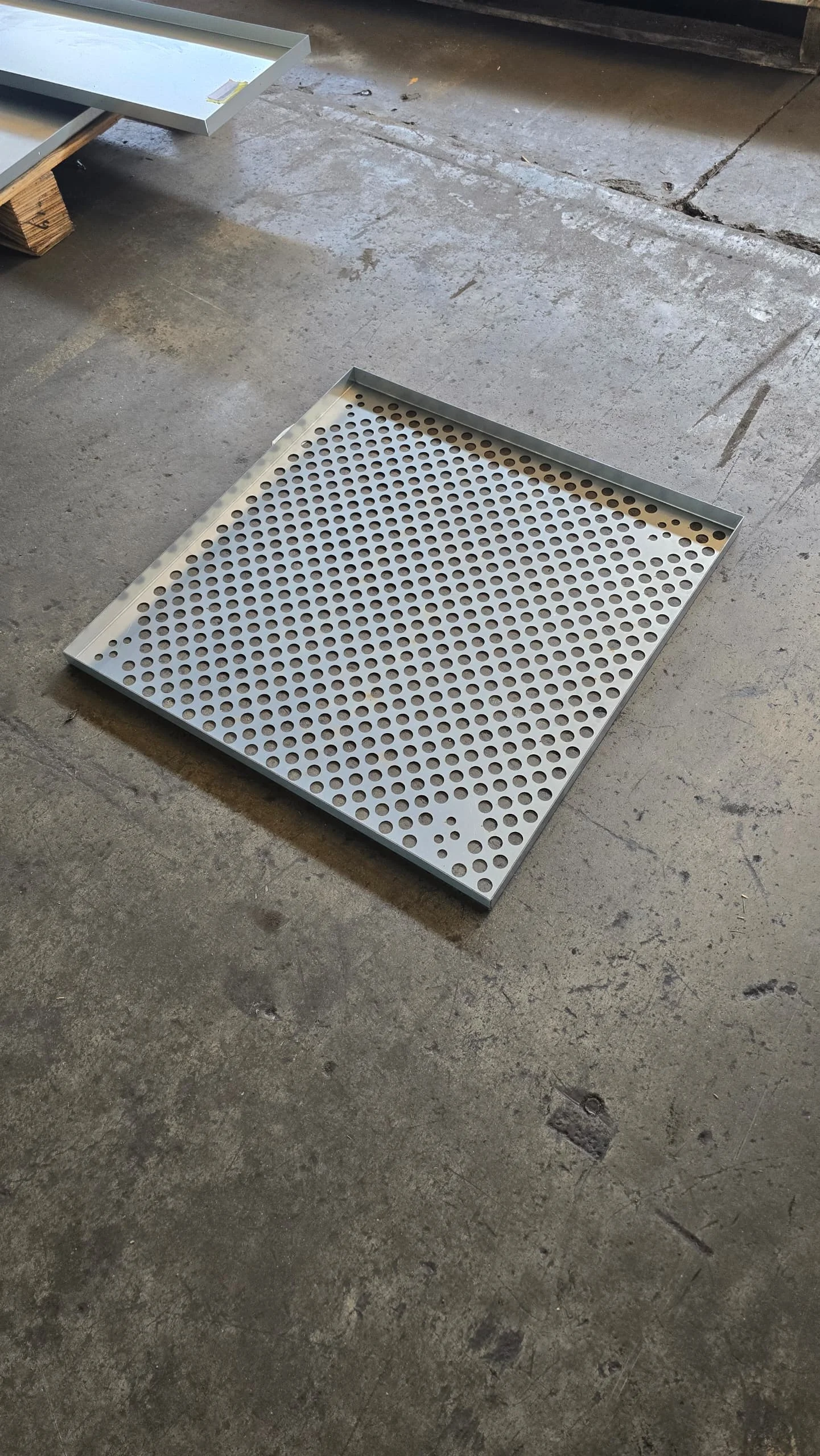 Factory Price Mild Steel Powder Coating Finishing Metal Fabrication Made in Malaysia