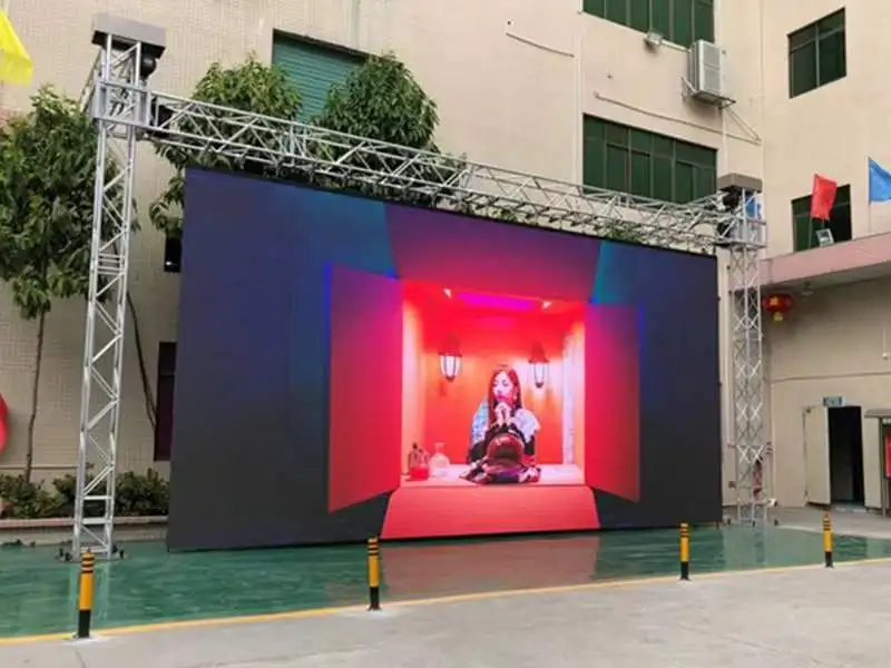 Ultra HD Slim P2.604mm Indoor Portable LED Rental Screen with 192*192 Resolution 160° View Angle and 100000 Hours Lifespan