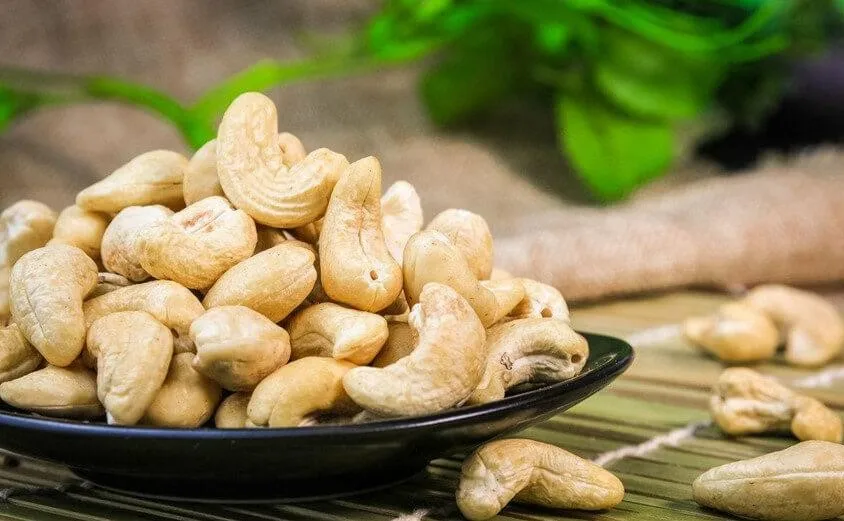 Мы продаем самые вкусные орехи кешью на рынке по самым низким