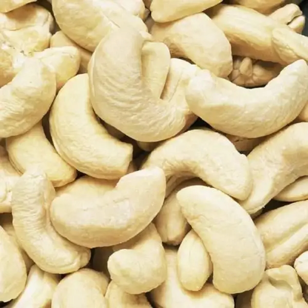 VIETNAM CASHEW NUT WW320 WW240 LOWEST RATE Bag Style Packaging Cooking Raw Origin Vacuum Type Dried Grade ISO Place Model SPICES