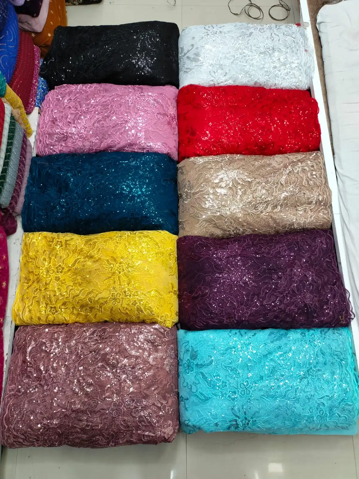 Most Selling Embroidery Sequence Border Net Fabric For Women Clothing