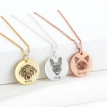 2022 Dina New Personalized Custom Photo Engraved Round Plate Stainless Steel Necklace Jewelry 18k Gold Plated For Gifts