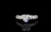 สีขาว