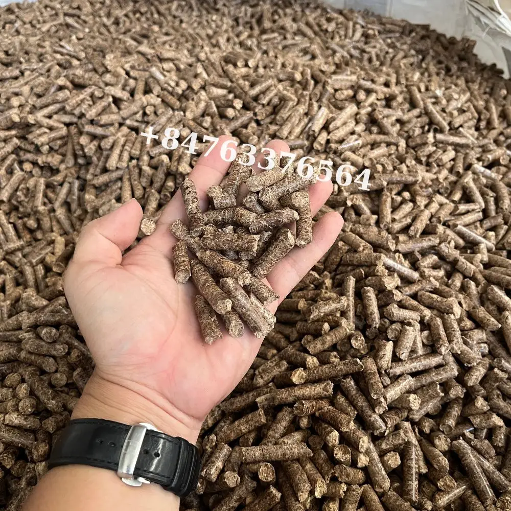 Горячая распродажа, гранулы биомассы, натуральные сосновые древесные гранулы от вьетнамской фабрики, Высококачественная 100% древесина