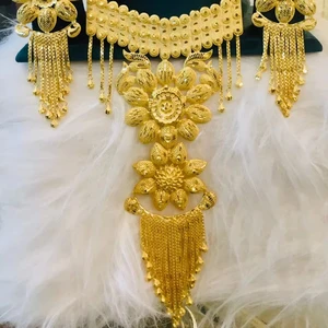 24K Gold Dubai Vintage Fashion Jewelry Set Classic Pearl Flower Copper Necklace Earrings Bangles Combs Anniversary Diamond Gift