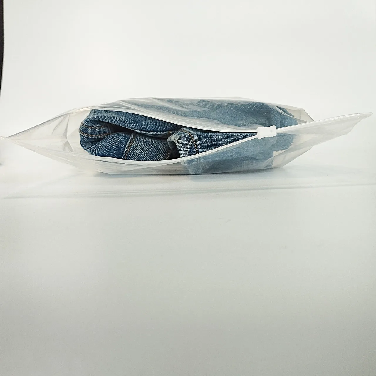 Plastic Packaging Zipper Bags,T Shirt Swimwear Zip Lock Clothing Bags