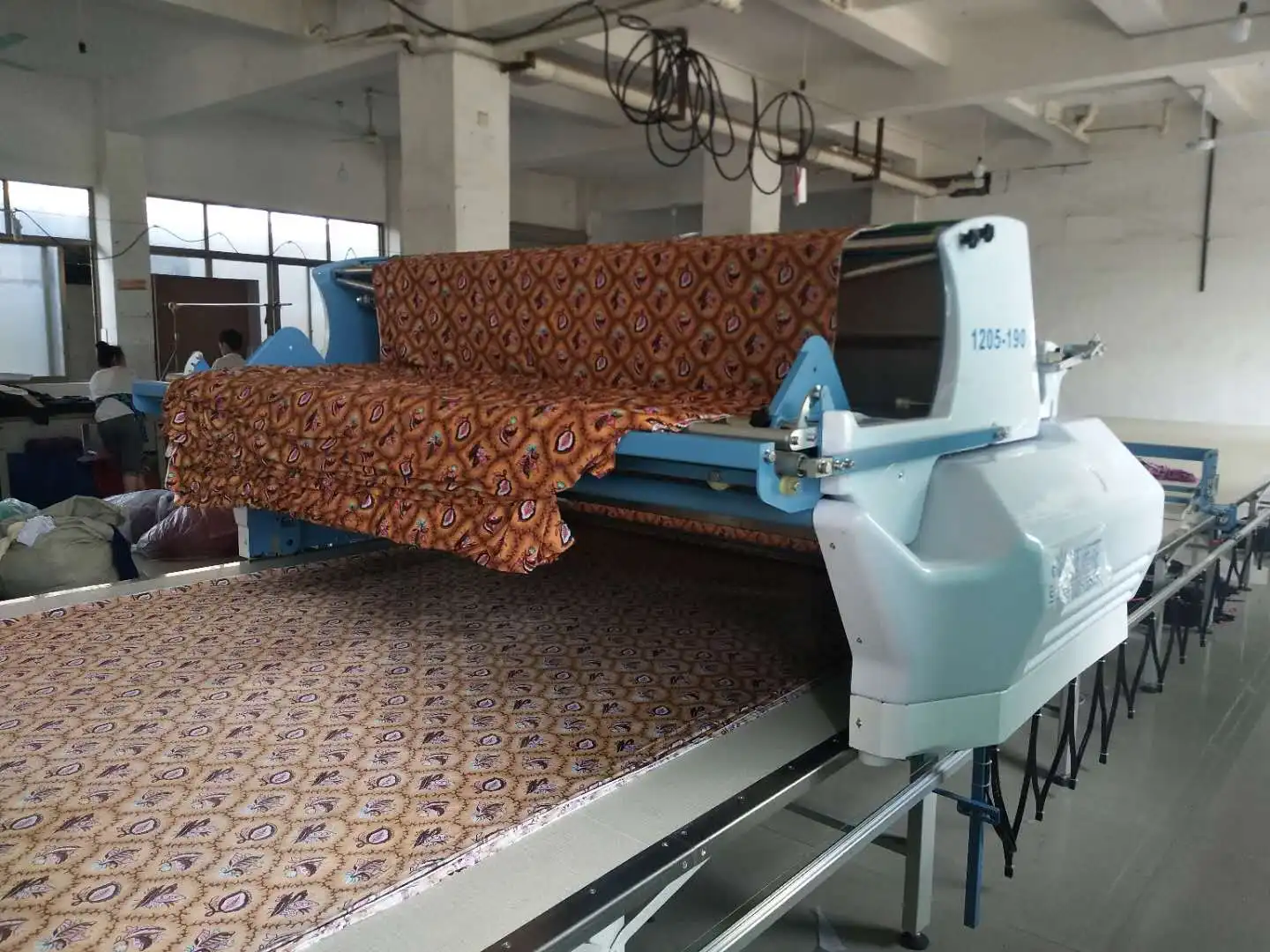 New Automatic Spreading Machine for Textiles Upholstery Apparel & Military Uniforms Core Component Motor