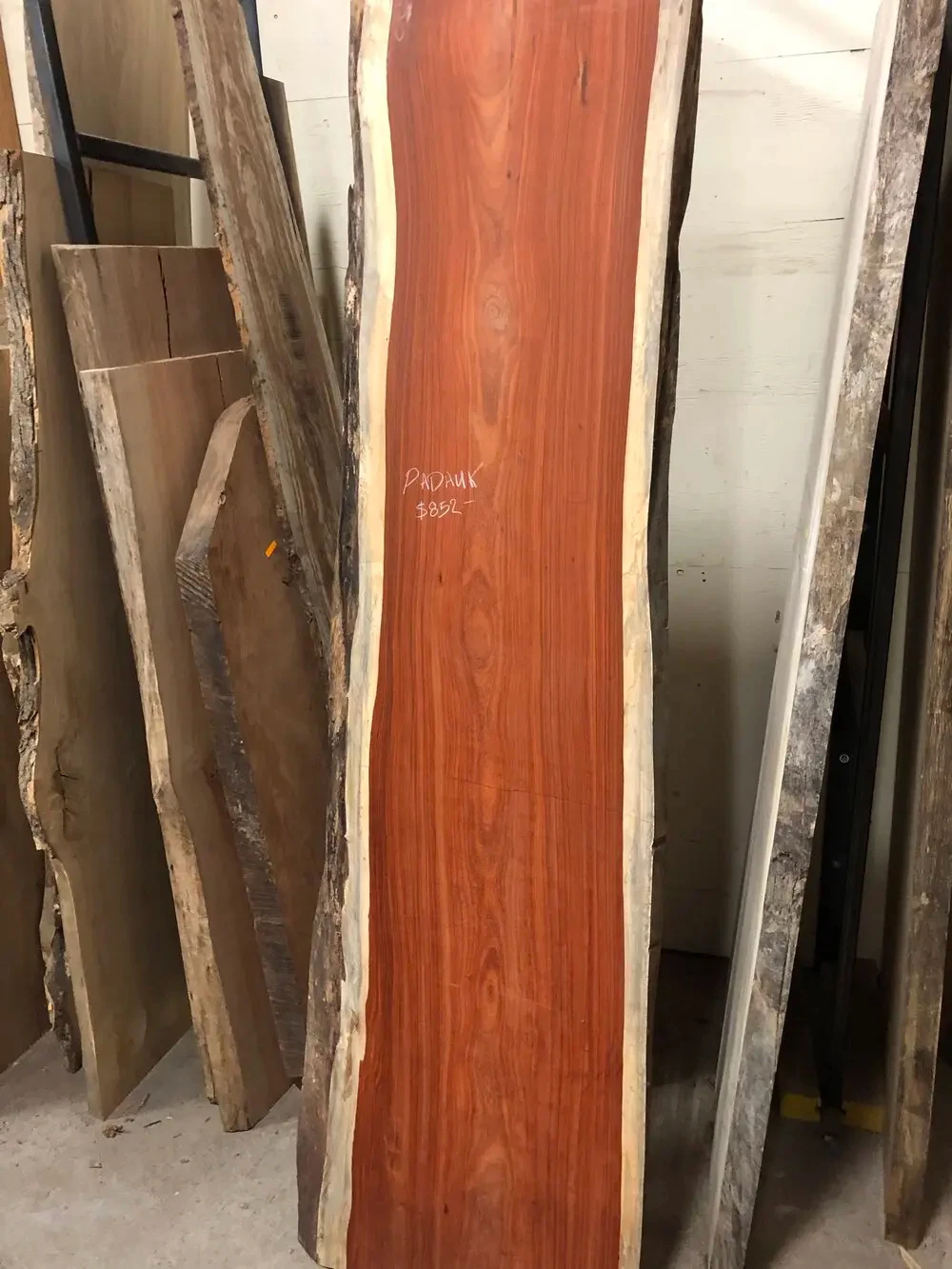 African Padauk Wood Log/ Timber/ Sawn With Negotiable Price For