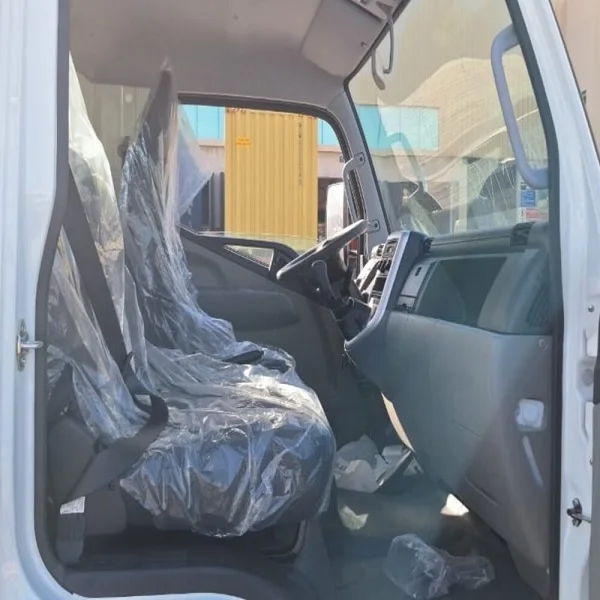 Super Clean 2024 M i t s u b i s h i Canter Fuso 2WD 4-2L V4 Cylinder Engine Manual 3 Seats Pickup Truck