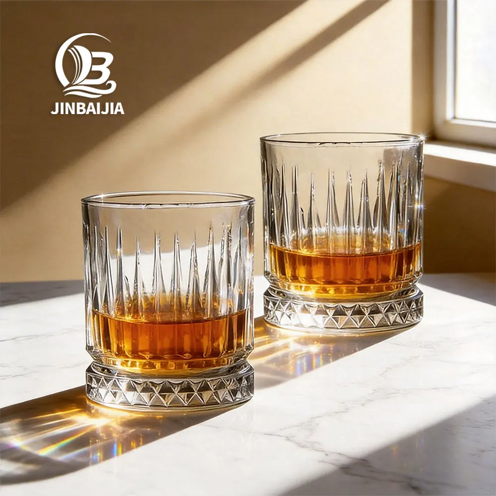Luxury Ribbed Diamond Pattern Whiskey Glass Heavy Base Lead Free Crystal Old Fashioned Rocks Glass for Bar
