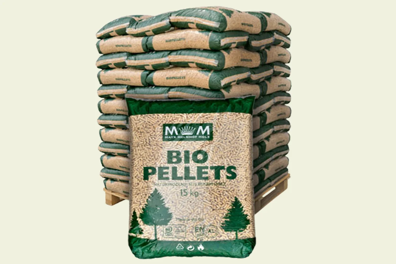 Wood Pellets Din,En Plusa1,En Plusa2 (68mm) Pine,Beech Wood Pellets Of 15kg For Heating Home