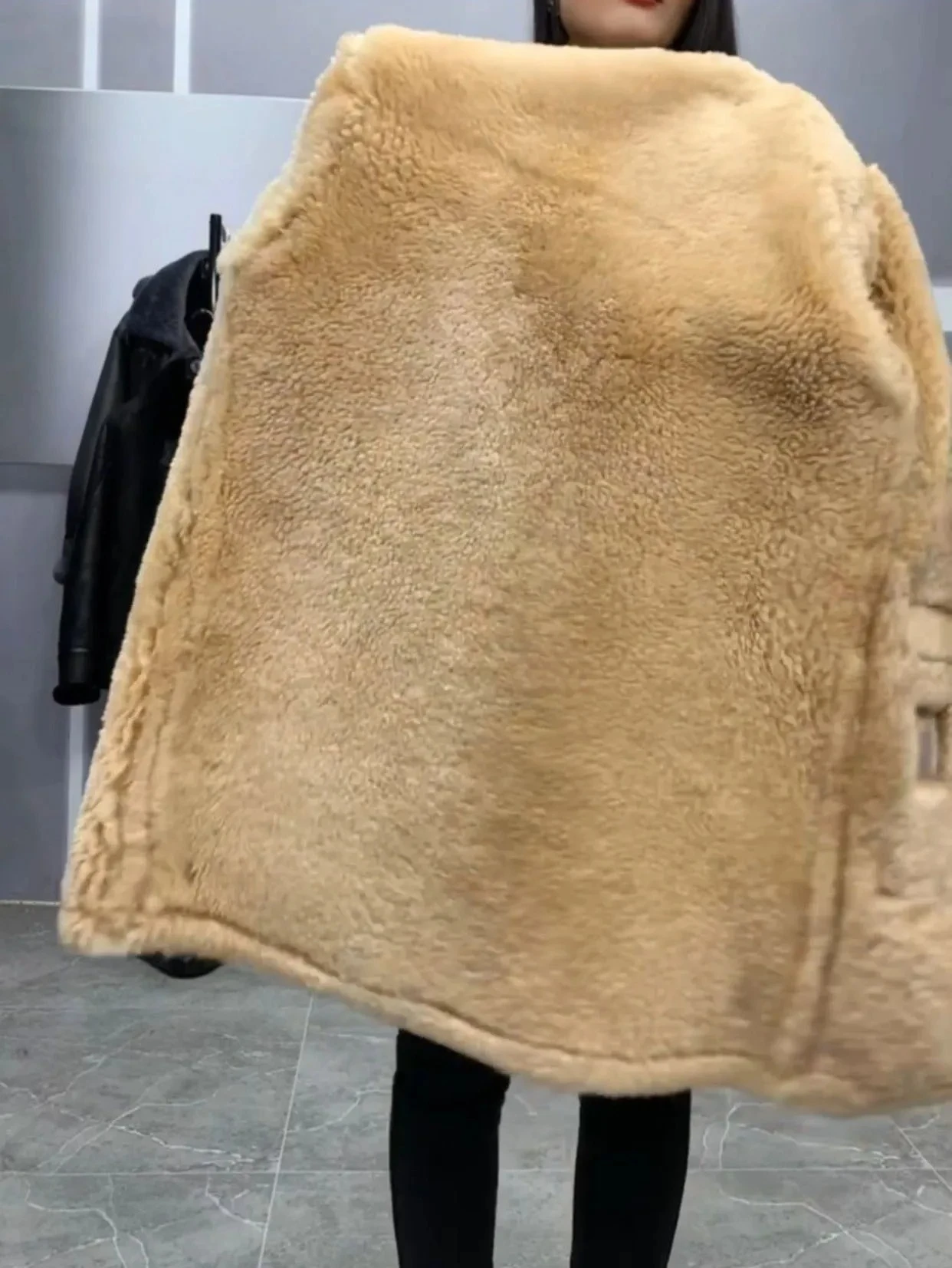 New Arrival Genuine Sheepskin Shearling Jacket Women