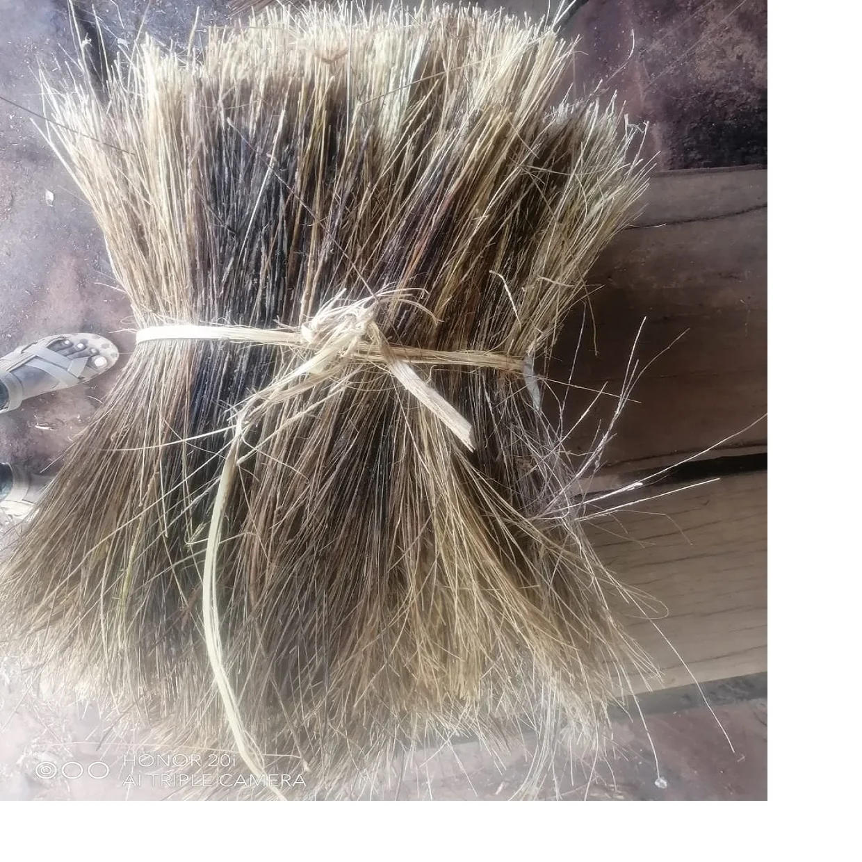 Custom Made Eco Friendly Handmade Recycled Mulberry Silk Filling Material Natural Color for Filling Applications