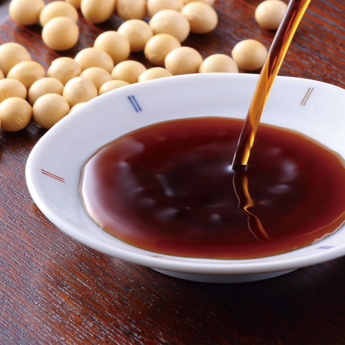 AUTHENTIC SOY SAUCE / RICH in UMAMI / HIGH-QUALITY / BUDGET-FRIENDLY / MADE in VIETNAM