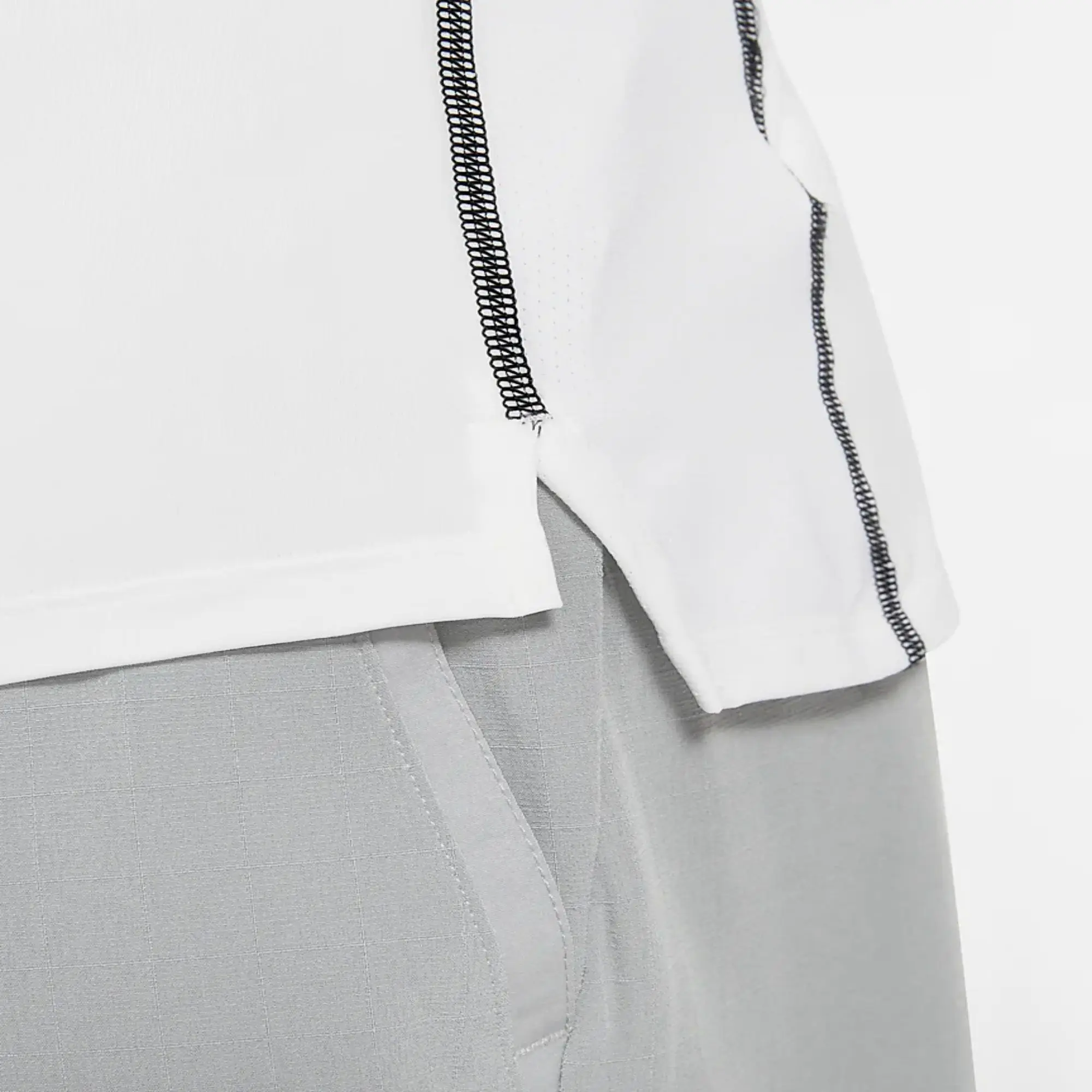 Впитывающий пот Легкий эластичный 92% полиэстер 8% спандекс Белый Мужской приталенный Топ с длинным рукавом со встроенной воздухопроницаемостью