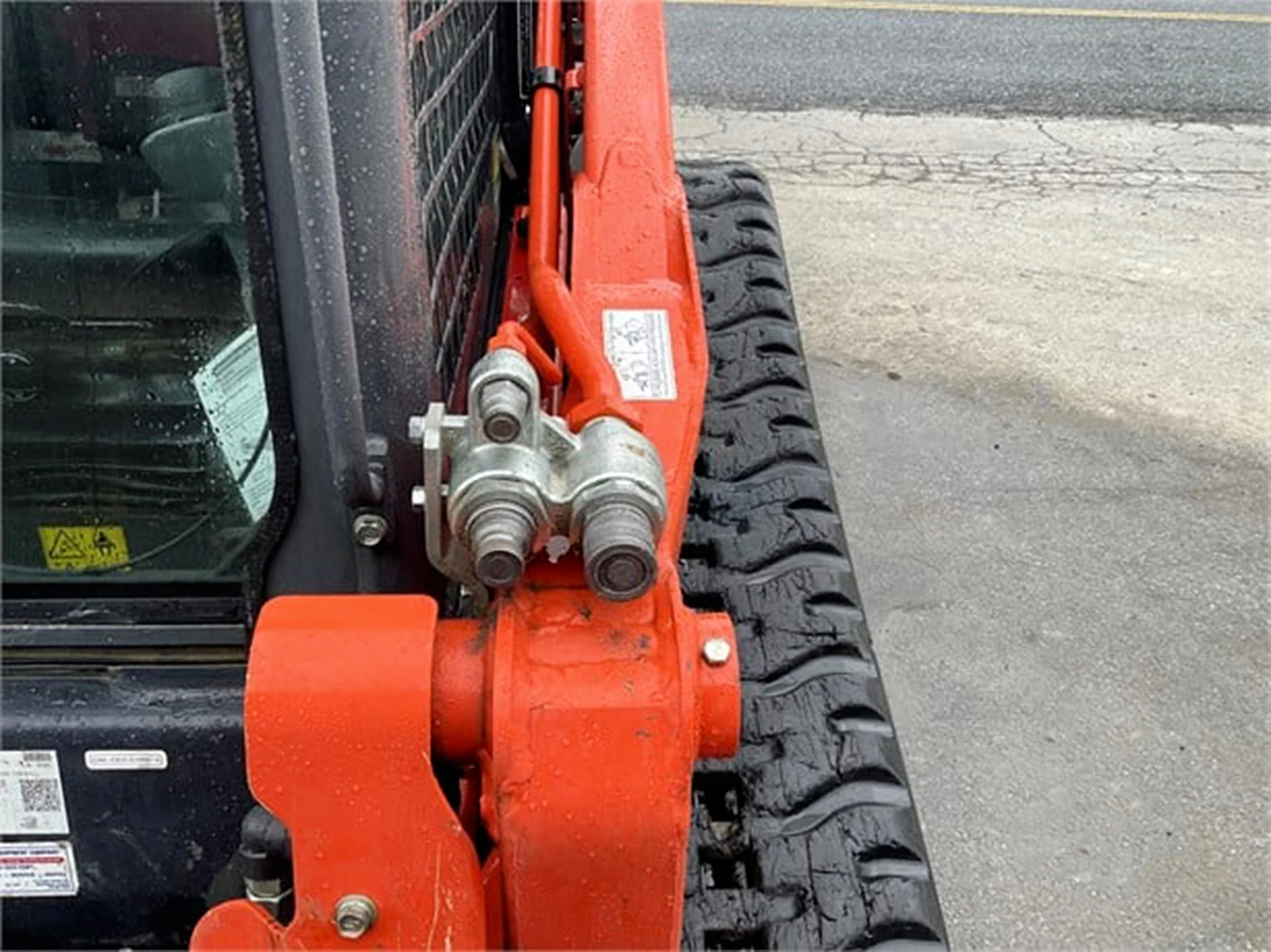 Best Price with Excellent Stability - Kubota SVL97-2 Loader