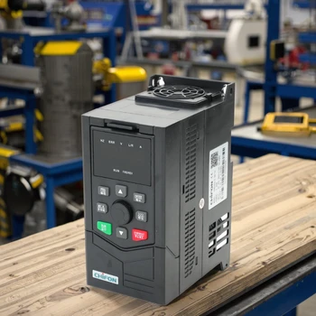 0.75KW Adjustable Speed Drive 380V Nominal Voltage Variable AC Motor Inverter VFD Vector Control Three Phase 750W Rated Power