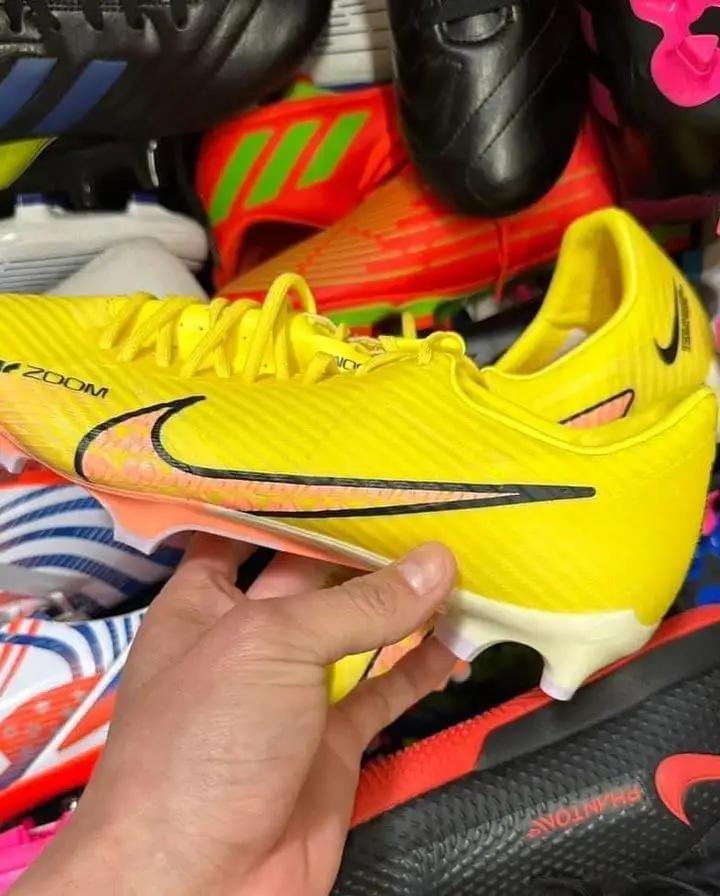 Football Soccer Shoes High Standard Used Brand Football Shoes Men