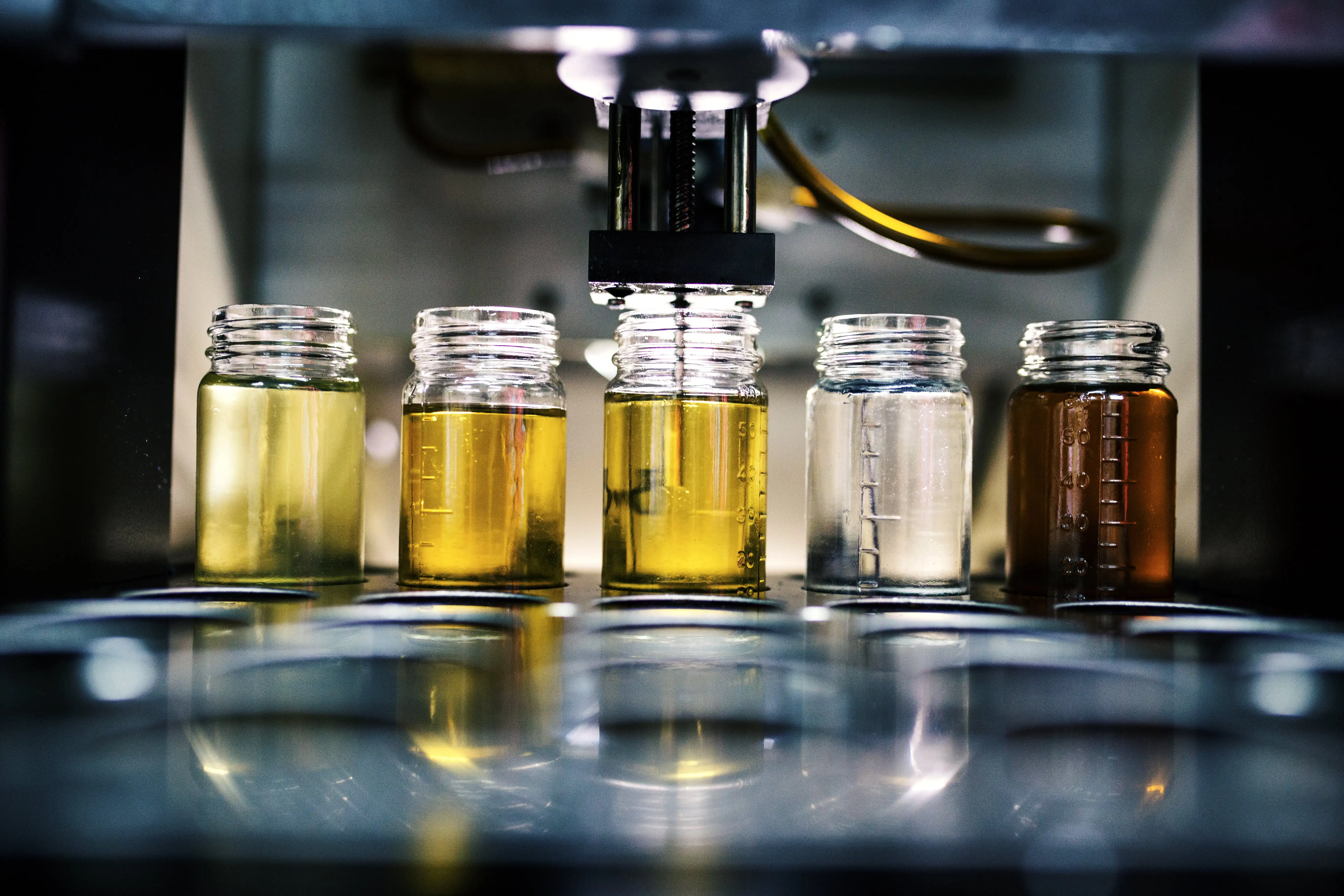 Factory Price Multipurpose Virgin Base Oil Sn150/ Sn500 For Automotive