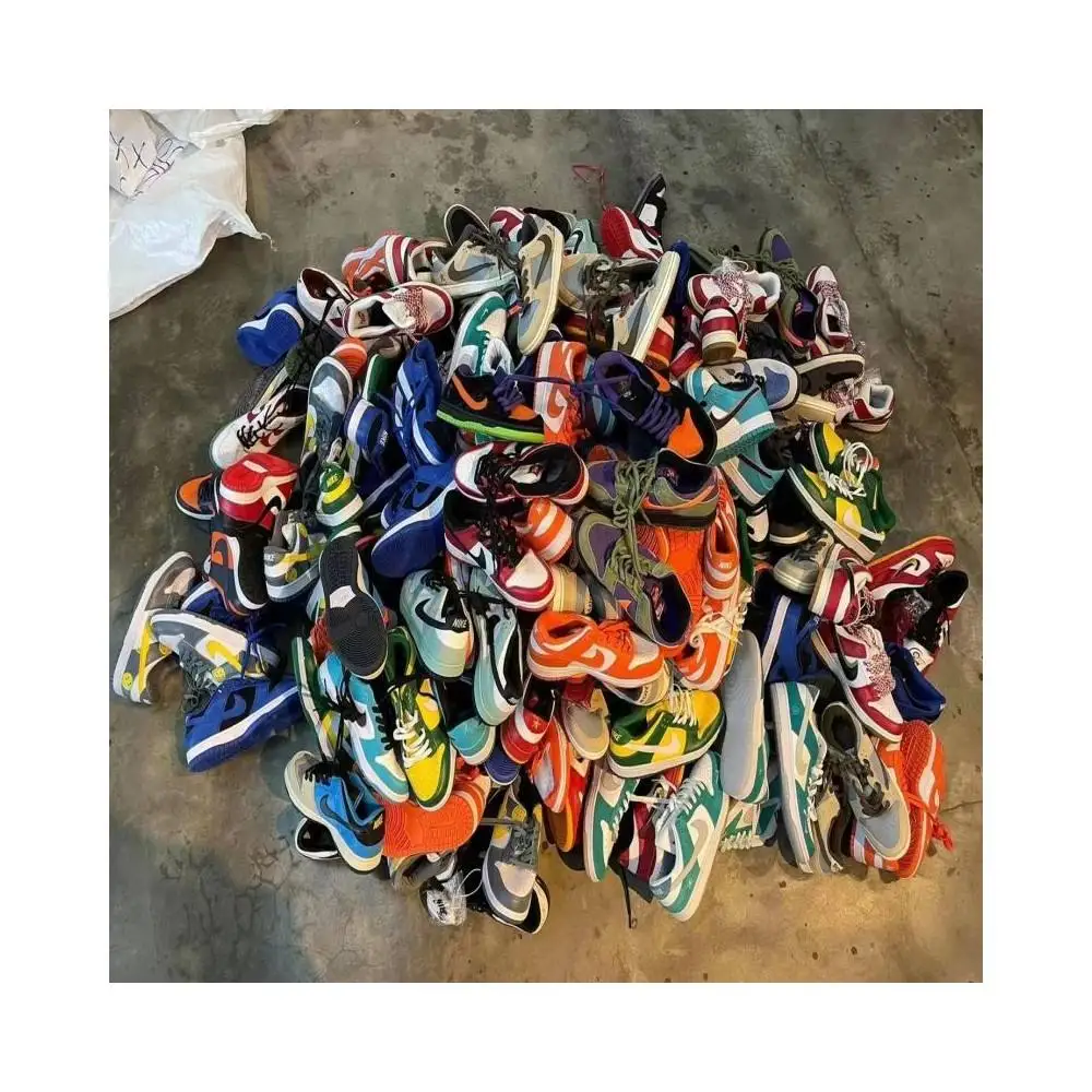 High Quality second hand shoes original used  Austria wholesale used shoes in bales soccer used football shoes