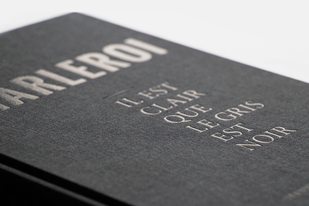 Custom High Quality A4 Size Hardcover Book Printing Fabric Cloth Book Cover Printing Book Services