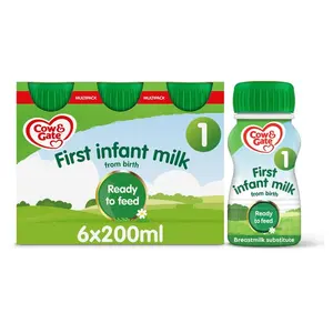 Cow & Gate 900g Infant Milk with Natural Ingredients Made in France for Hungrier Babies From Birth Bulk Packaged for Children