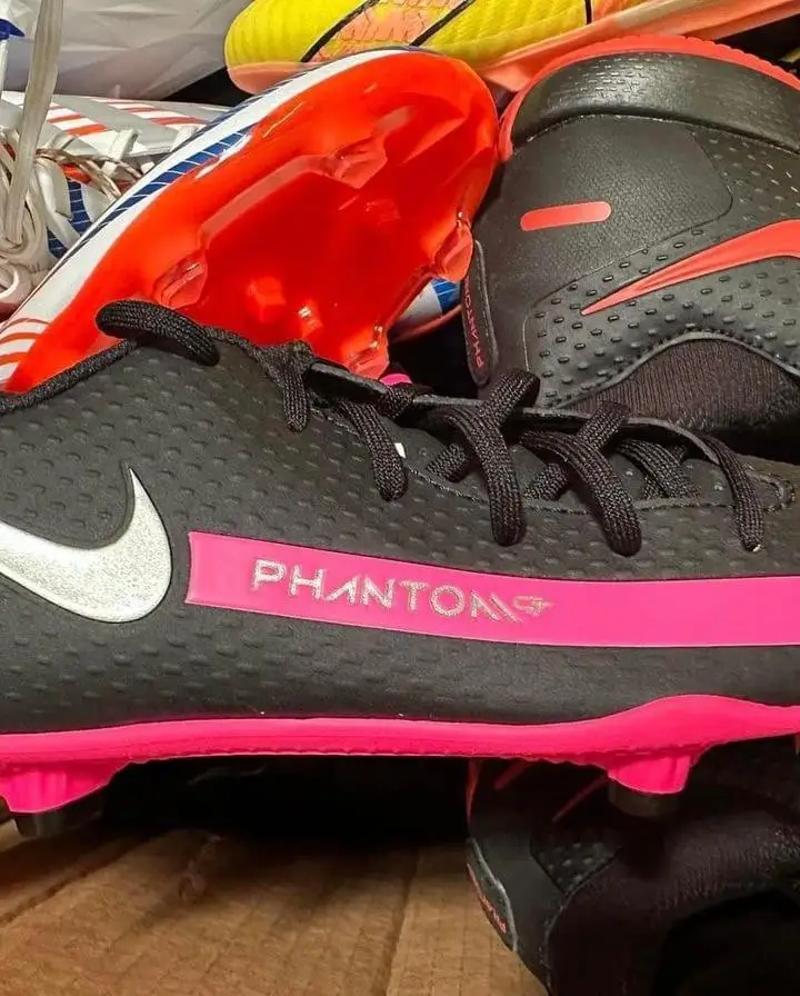 Football Soccer Shoes High Standard Used Brand Football Shoes Men