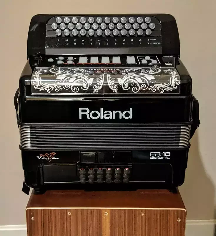 So Hot Roland V Accordion Fr-8x - Buy So Hot Roland V Accordion Fr-8x ...