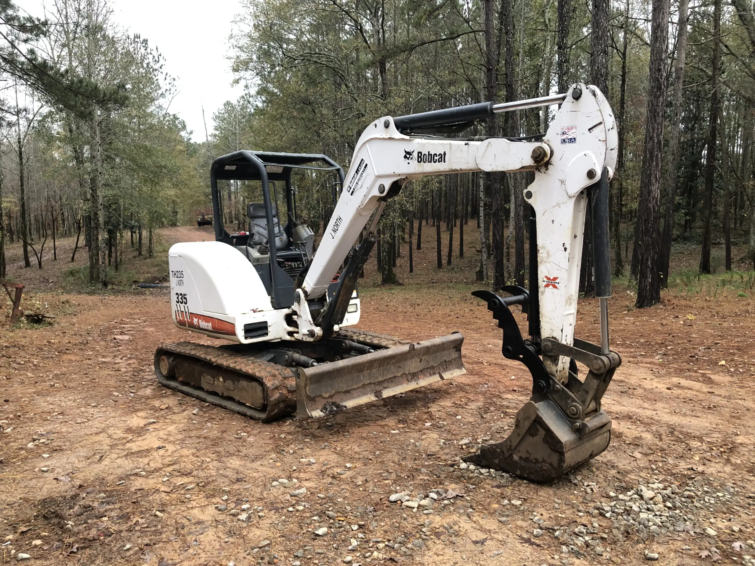 High Quality for E42 Mini Crawler Excavator with Enclosed Cab Engine Motor & Gear High Load Moment 8.6KW Power Price