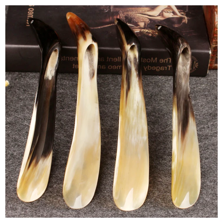 Деревянный подъемник для обуви