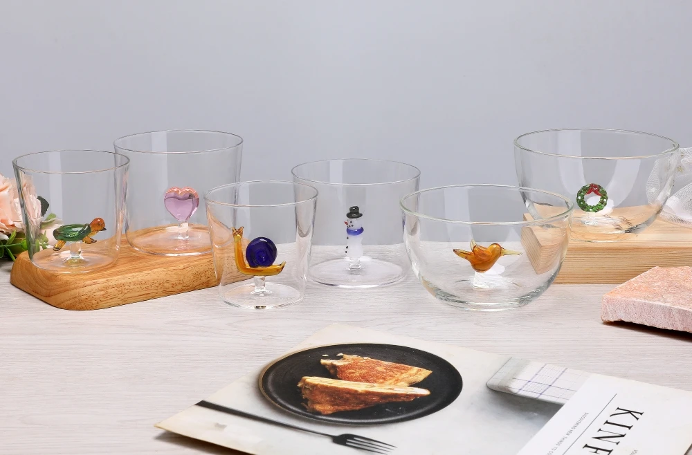 OEM 300ml 500ml Custom Christmas Gift Hand Blown Borosilicate 3D Drinking Glass Cup with Turtle Cute Animal Figurine Inside