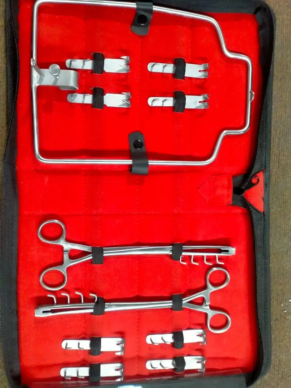 Veterinary Instrument Set Rumenotomy Instruments with 1 Frame 18 X 27 cm 2 Vulsellum Forceps 24 cm 8 Fixation Hooks 7 cm