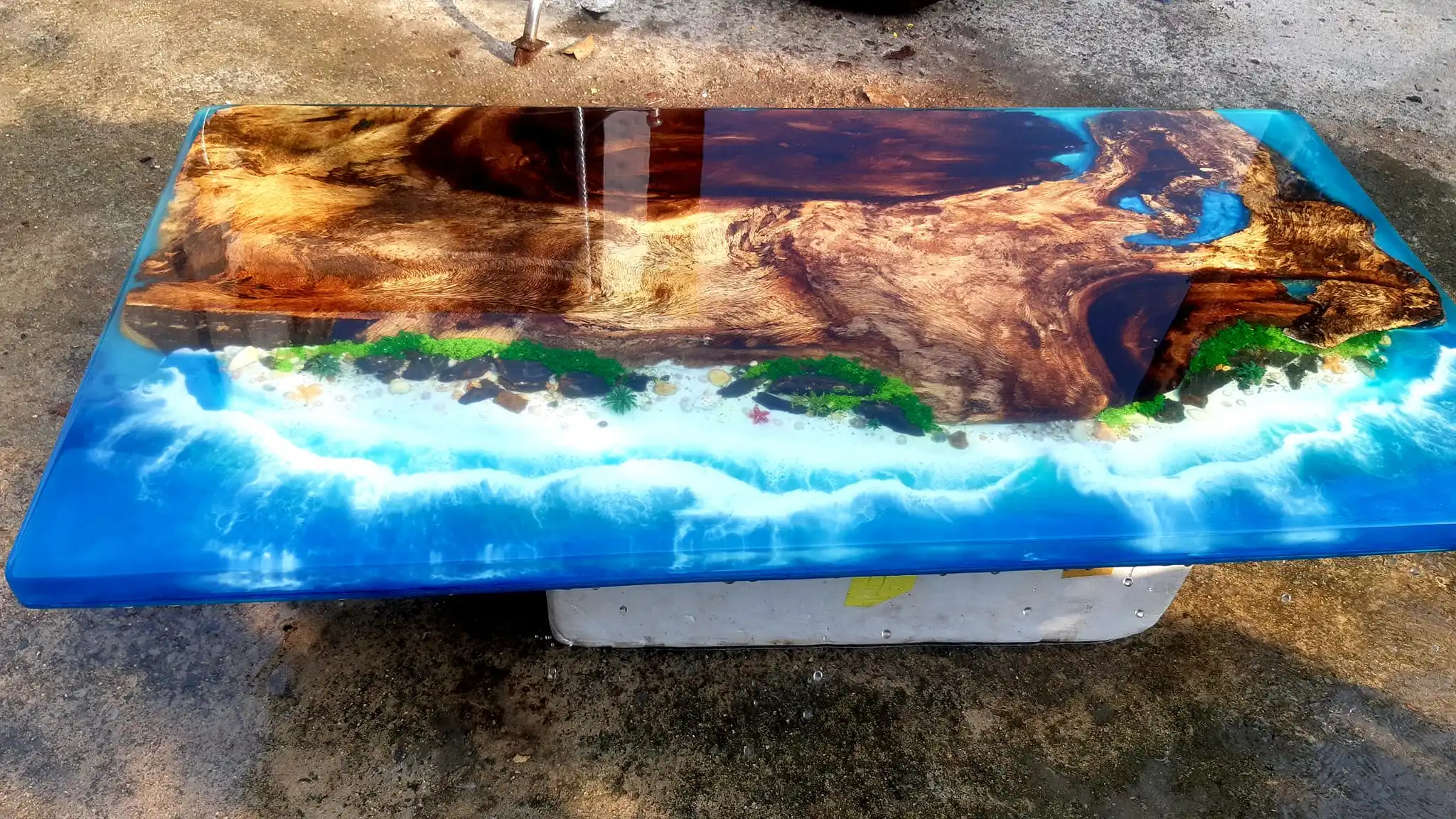 Modern Luxury Vietnamese Wooden Saman Dining Table,Good Quality Saman