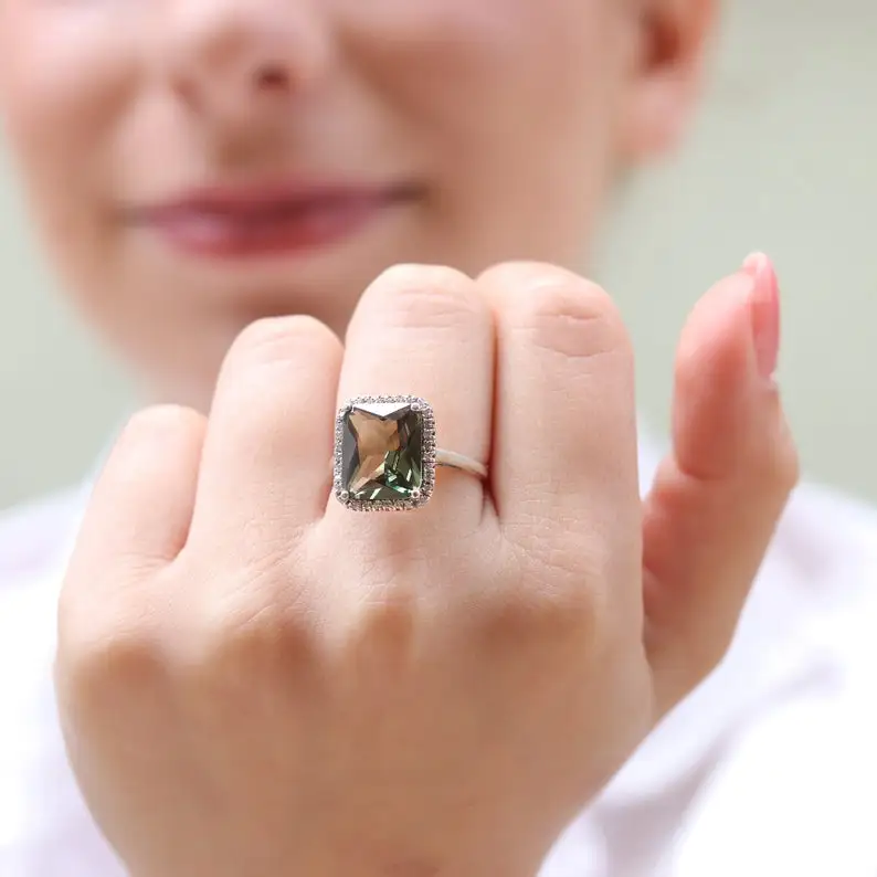 2023 Latest New Design Ring With Octagon Cut Green Tourmaline & Diamond Ring 18k Solid Gold Wedding Engagement Rings for Women