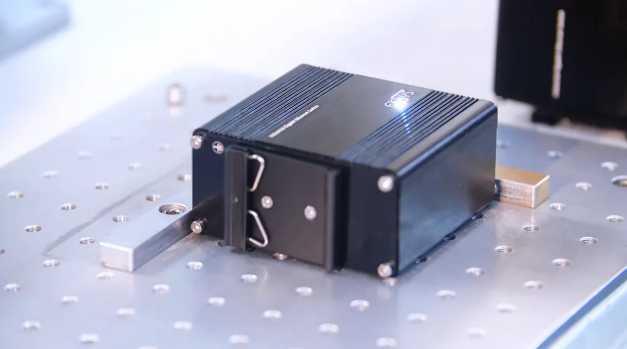E-link Mini Industrial 2 Port 10/100/1000Mbps Full-Duplex Media Converter SFP Slot 2Gbps Switch Capacity Aluminum Alloy