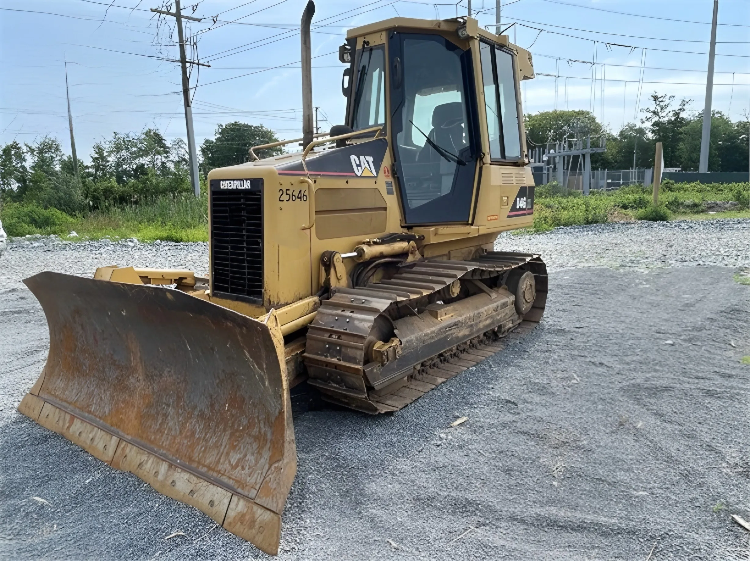 D Series Excavator Dozer 2002 Caterpillar D4g Xl High Quality Used ...