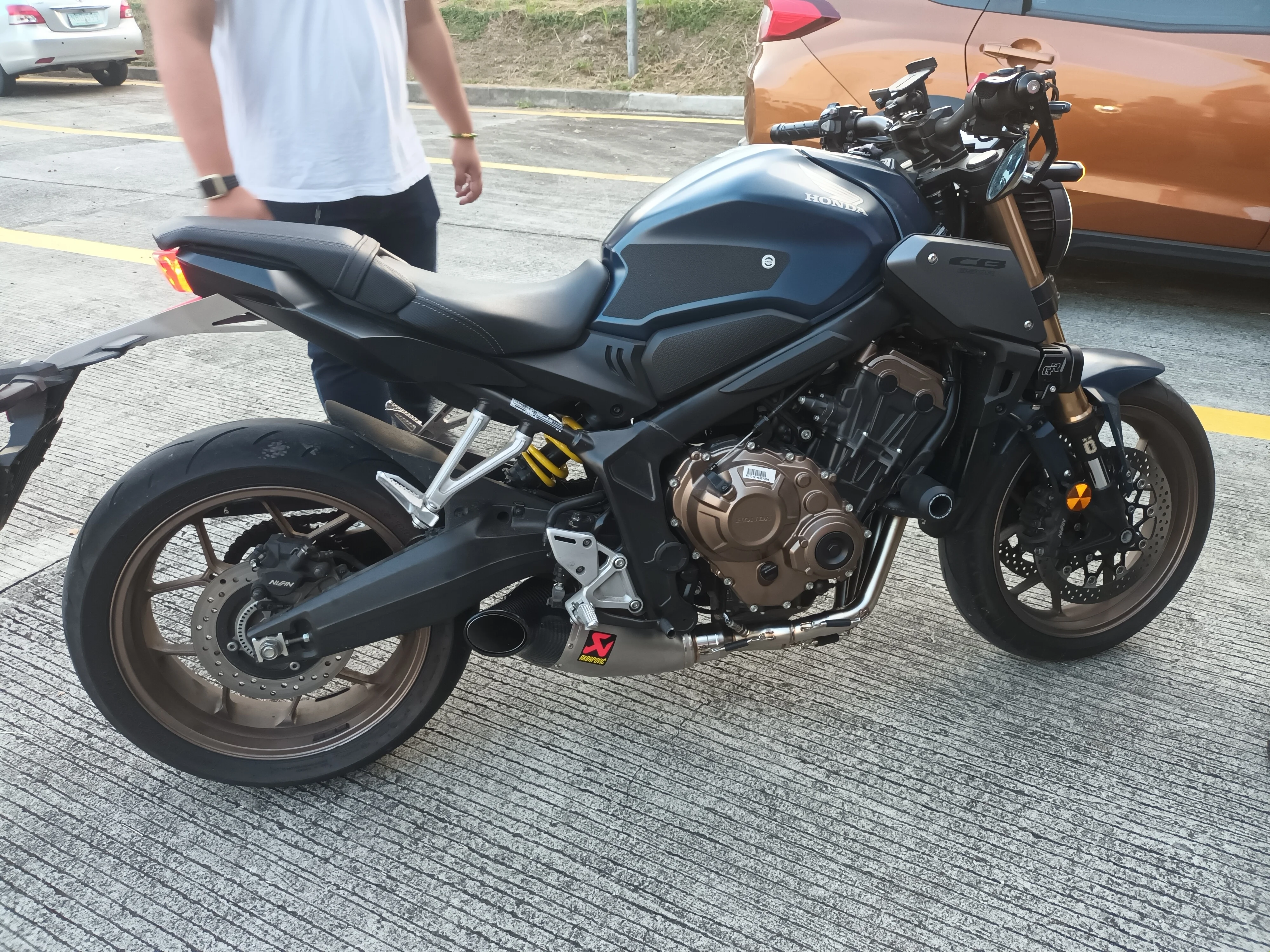 cb650r.cbr650r用アクラポビッチマフラー 楽天市場】AKRAPOVIC