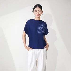 Wholesale Womens Clothing Miyake Pleated Top Stretch Print Top Ladies Summer T-Shirt Fashionable Women's Blouse